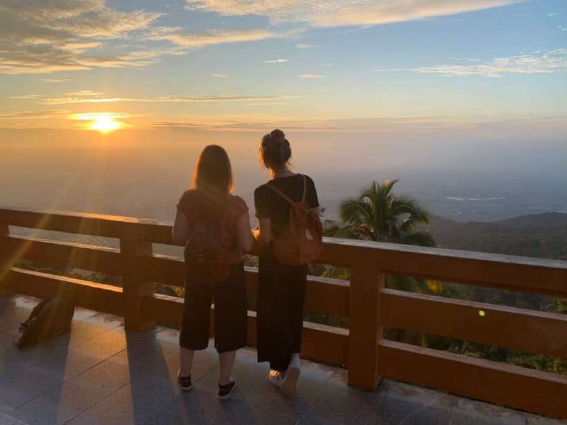 Chiang Mai: Doi Suthep, Wat Umong, and Pha Lat Sunrise Tour - A Sunrise-First Route Through Chiang Mai’s Sacred Hill Temples