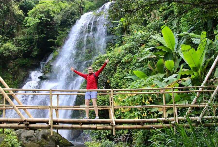 Chiang Mai Elephant Recovery Center, Doi Inthanon and Hiking - Food, water, and small comforts that keep the day enjoyable