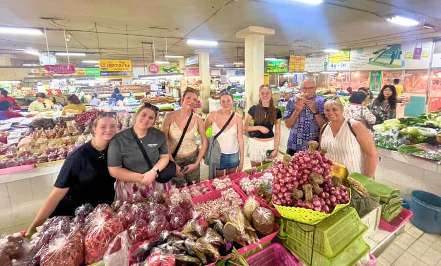 Chiang Mai: Ethical Elephant Sanctuary & Thai Cooking Class - Pickup and the Van Ride: Why Timing and Transport Matter