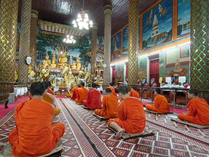Chiang Mai: Evening Chanting & Meditation - Chanting with monks: more than a sound show