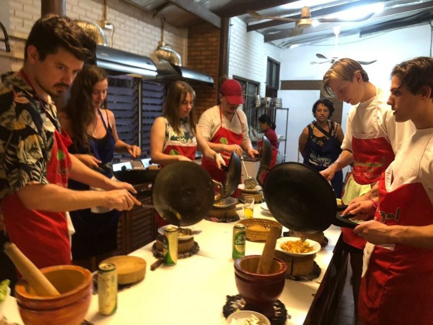 Chiang Mai: Evening Cooking Class and Local Market Visit - Hotel pickup, 5 hours, and a dinner-time rhythm you’ll like