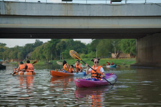 Chiang Mai: Explore Kayaking Through Mae Ping River on Sunset - Pickup at 17:00–17:30: How the Trip Starts Without Stress