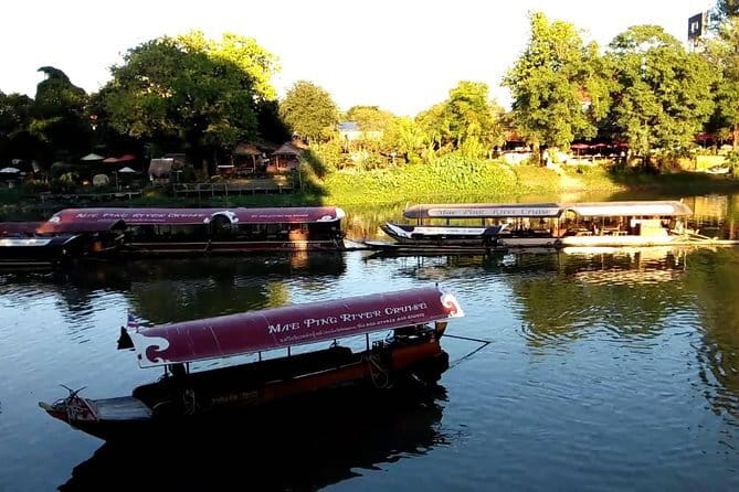 Chiang Mai: Explore Kayaking Through Mae Ping River on Sunset - Warorot Market (Kad Luang) on Sunset: City Flavor from the Water