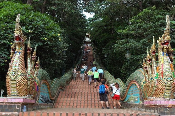 Chiang Mai: Guided City & Temple Discovery with Hotel Pickup - The pacing: why this tour feels efficient without feeling cheap