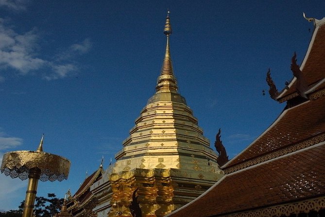 Chiang Mai: Guided City & Temple Discovery with Hotel Pickup - Temple attire in Chiang Mai: the rules that can stop you at the gate