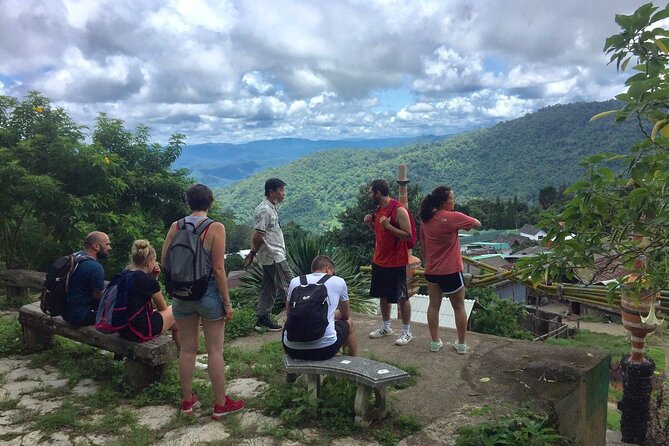 Chiang mai Hike & Downhill Bike Adventure –Suthep National Park - Stop 1: the pro-shop warmup and orientation