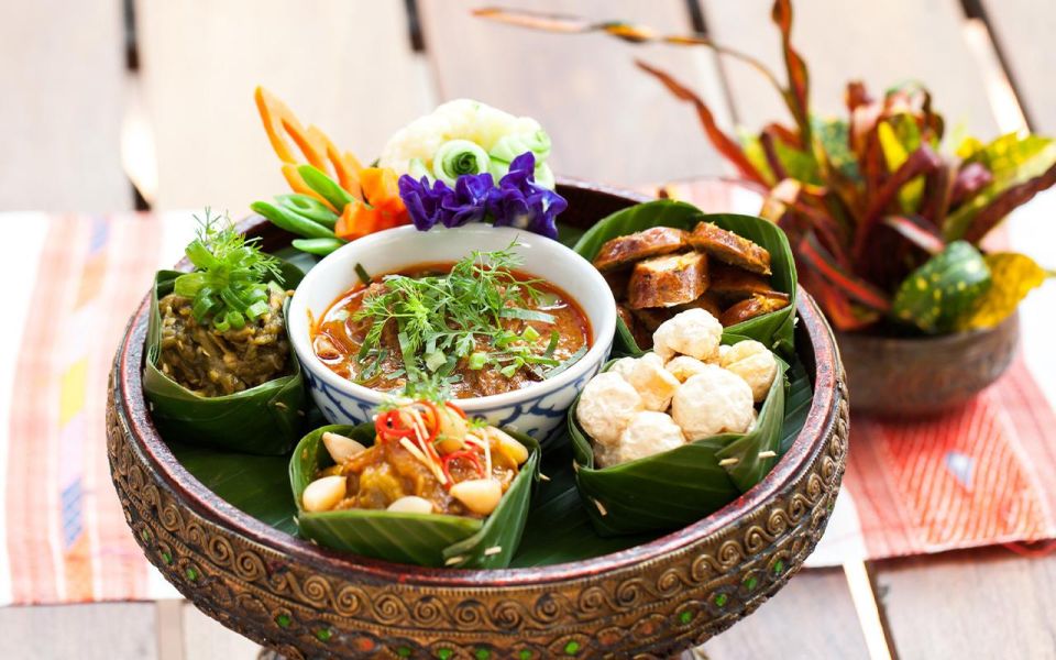 Chiang Mai: Khantoke Dinner with Traditional Performance - Cost and Value: Is $25 Worth It for the Khantoke Dinner?