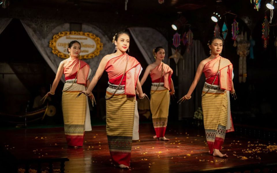 Chiang Mai: Khantoke Dinner with Traditional Performance - Should You Book the Chiang Mai Khantoke Dinner and Lanna Show?