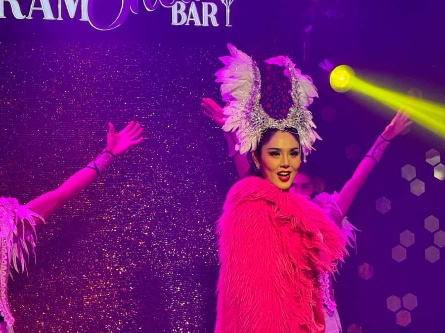 Chiang Mai: Ladyboy Cabaret Show with Dinner and Drinks - The Atmosphere: Fun, Respectful, and Not Built for Kids