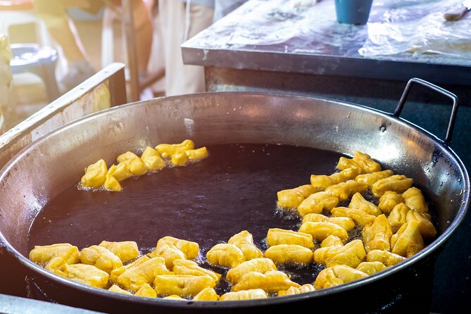 Chiang Mai Michelin Food Walking Tour with Professional Tour Guide - Weather, timing, and why the heat can change the whole day