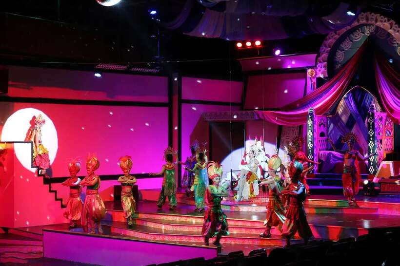 Chiang Mai: Miracle Cabaret Show - Where to Go: Sri Poom Road and Chotana Mall Check-In