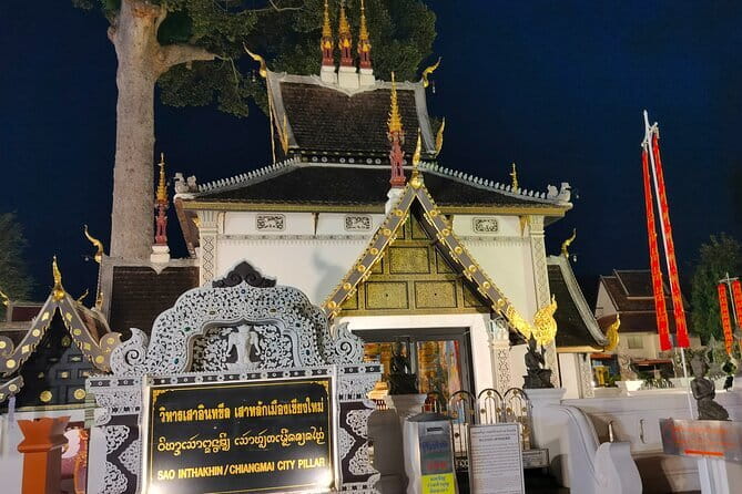 Chiang Mai Old City & Temples 3 hour Twilight Walking Tour - Wat Chedi Luang Varaviharn (1h20): plan your entry fee and questions