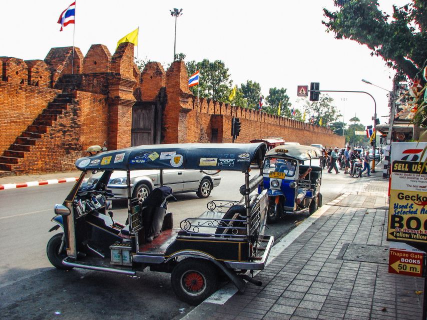 Chiang Mai: Private Tuk Tuk Tour of City Temples With Pickup - Getting picked up near Thapae Gate and what to plan for