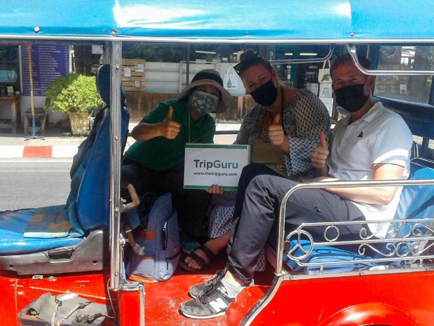 Chiang Mai: Private Tuk Tuk Tour of City Temples With Pickup - Wat Srisuphan (Silver Temple): ornate silver-colored decor without the guesswork