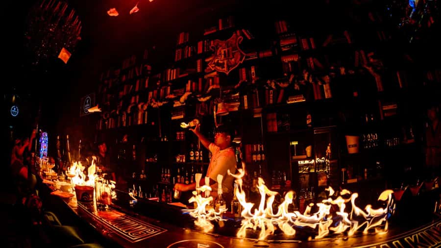 Chiang Mai Pub Crawl: 4 Venues, Beer Buffet & VIP Entry - Entering Chiang Mai’s Night Scene With VIP Skip-The-Line Ease
