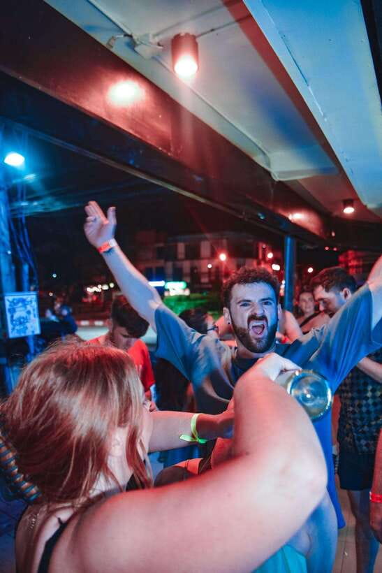 Chiang Mai Pub Crawl: The Best Nightlife in Town! - The finale: end at a nightclub/rave-style scene