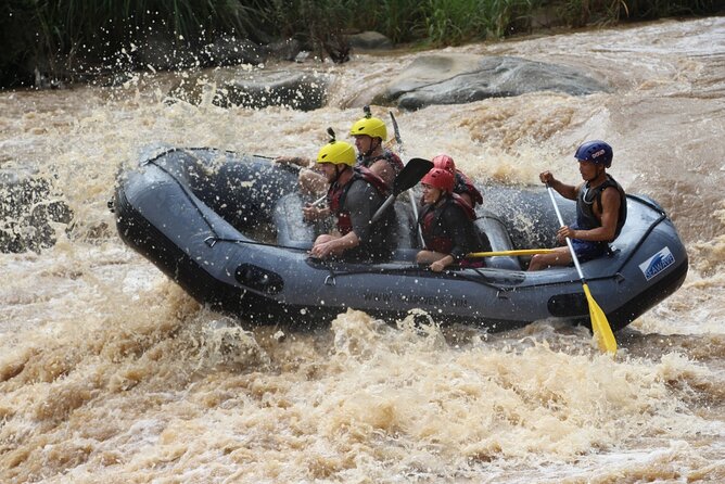 Chiang Mai Rafting in Mae Taeng River with Thai Buffet - On the River: How the Guides Keep the Energy Fun
