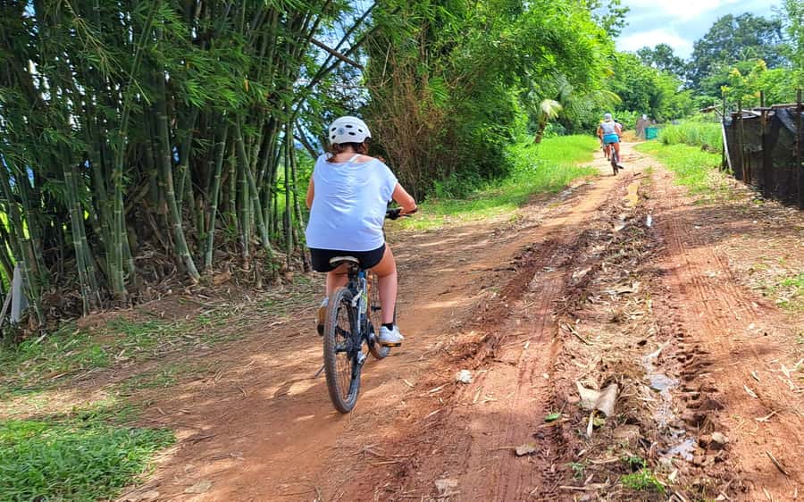 Chiang Mai: Sticky waterfall, lake kayak and cycling tour - What the Price Includes, and What That Means for Value