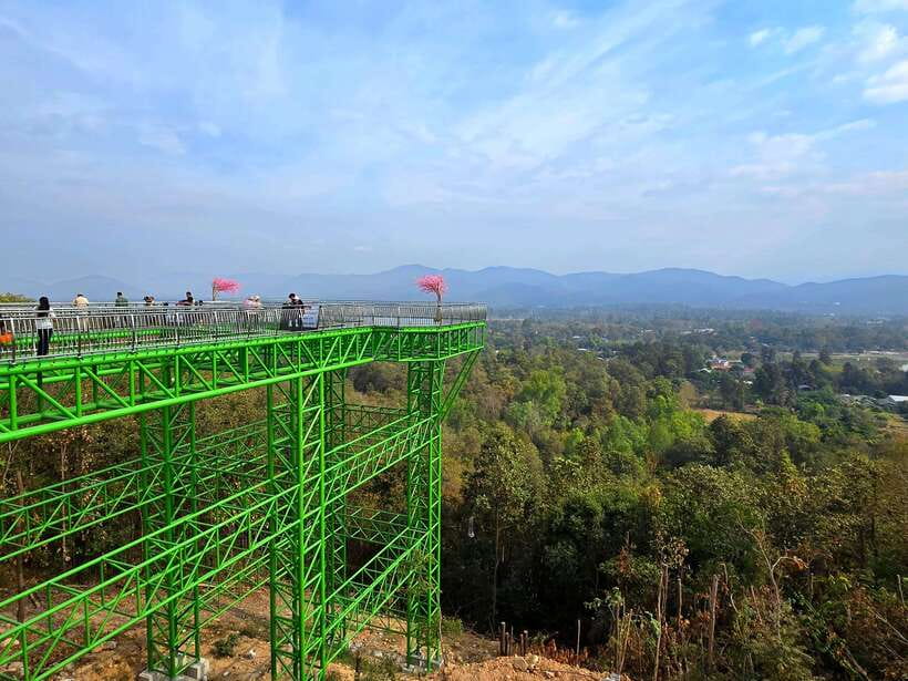 Chiang Mai: Sticky Waterfall scenic loop unseen lake &temple - The scenic route loop: why this order makes sense for a 7-hour day