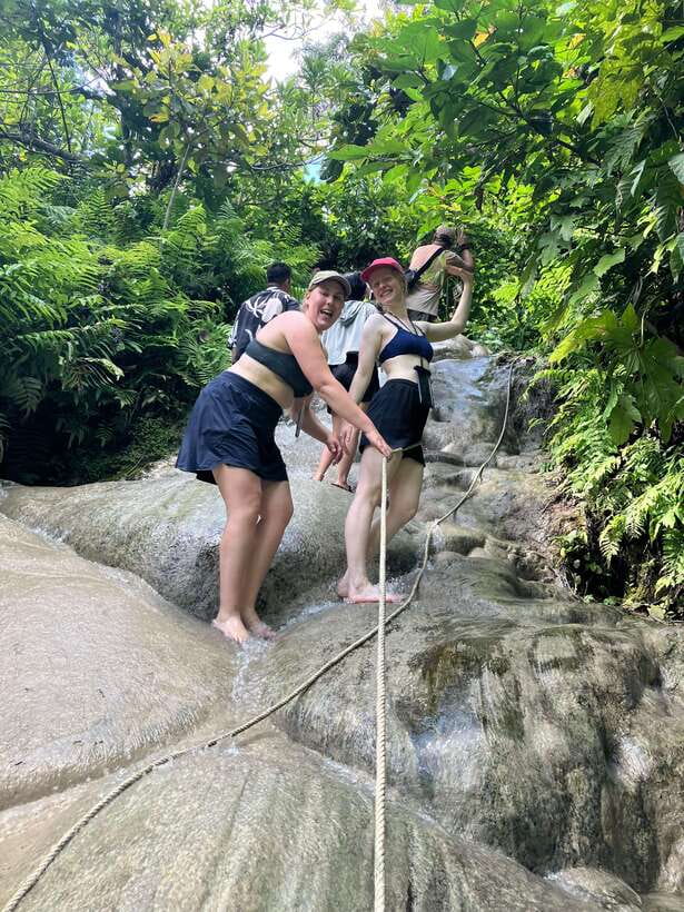 Chiang Mai: Sticky Waterfall scenic loop unseen lake &temple - Should you book Chiang Mai Sticky Waterfall scenic loop tour?