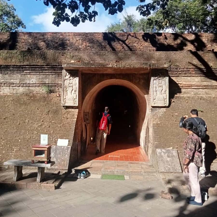 Chiang Mai Sunset Point,Wat Pha Lat,Wat Doi Suthep,Wat Umong - Wat Umong Tunnel Temple: A Quiet Start in the Trees