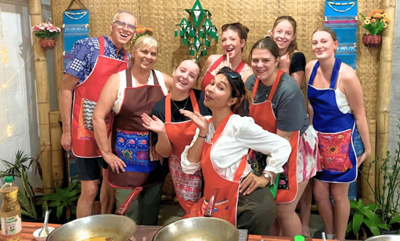 Chiang Mai : Super Fun Thai Cooking Class - Your open-air kitchen setup in Chiang Mai old town