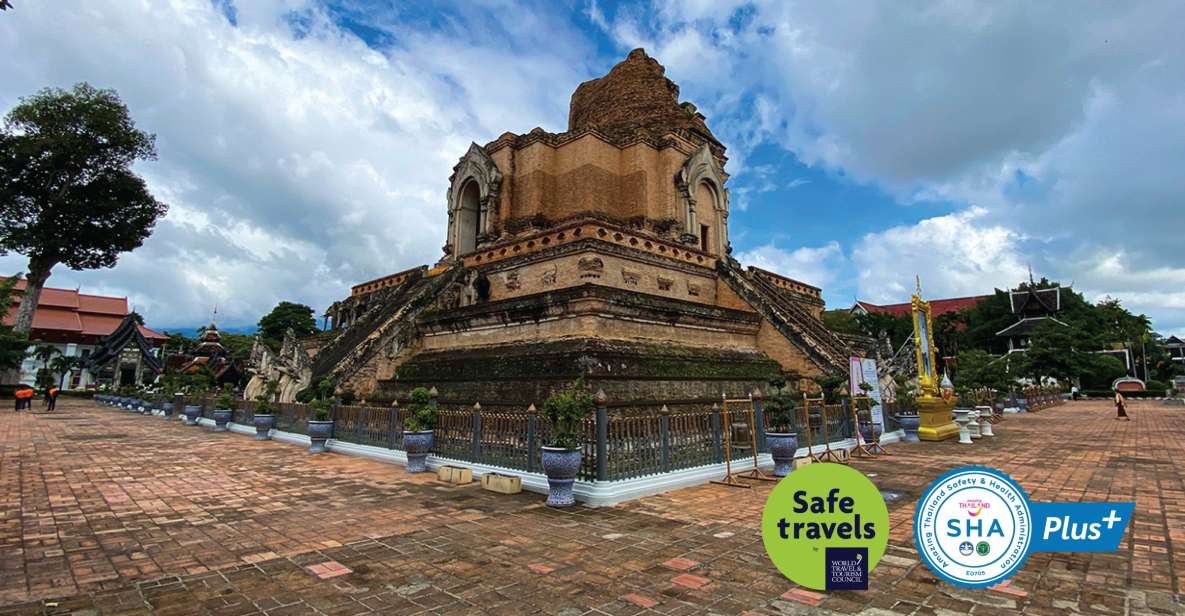 Chiang Mai: Temples & Culture Tour - Hotel Pickup and the 9-Seater Minivan (A Quiet, Comfortable Start)
