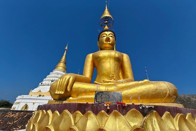 Chiang Mai Temples Visit Walking Tour with Ex-Monk Guide Part 2 - Timing, walking pace, and what to bring