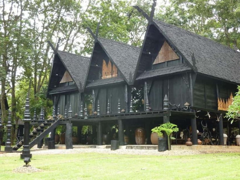 Chiang Mai to Chiang Rai: 3 Temples & Hot Springs & Pickup - Chiang Rai from Chiang Mai: pickup flow, comfort, and pacing