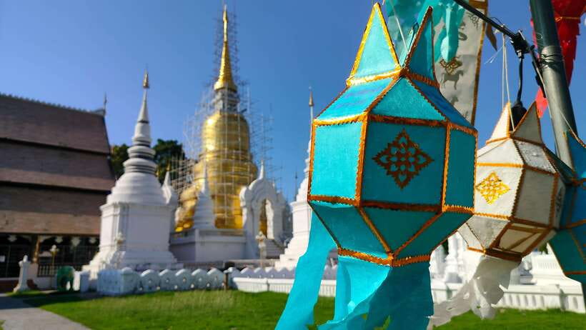 Chiang Mai: Tuk-Tuk Evening Tour with Temples & Street Foods - Guide Power: How Names Like Cookie, Pim, Leo, and Lily Shape the Night