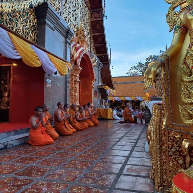 Chiang Mai: Wat Pha Lat & Wat Phra That Doi Suthep Tour - What to wear, what to bring, and what can get annoying