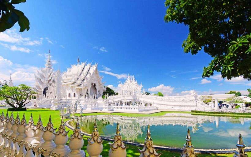 Chiang Mai: White, Blue & Big Buddha Temples in Chiang Rai - Wat Rong Khun White Temple: Why the Glitter Is More Than a Photo Op