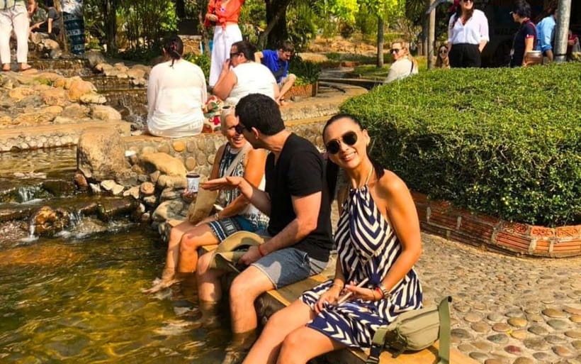 Chiang Mai: White & Blue Temples, Black House & Hill Tribes - Lunch in Chiang Rai: Buffet Lunch That Keeps the Day Moving