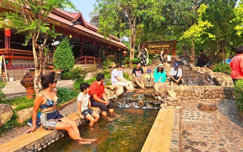 Chiang Mai: White & Blue Temples, Black House & Hill Tribes - Transportation, Van Comfort, and How to Avoid the Common “Long Day” Problems