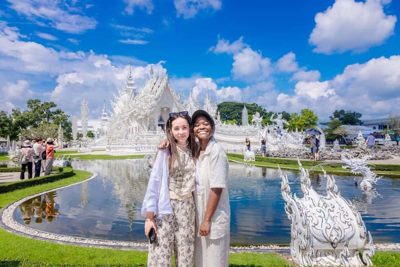 Chiang Mai: White, Red/Black & Blue Temples Tour with Lunch - Wat Rong Suea Ten (Blue Temple): Calm Color, Real Contrast