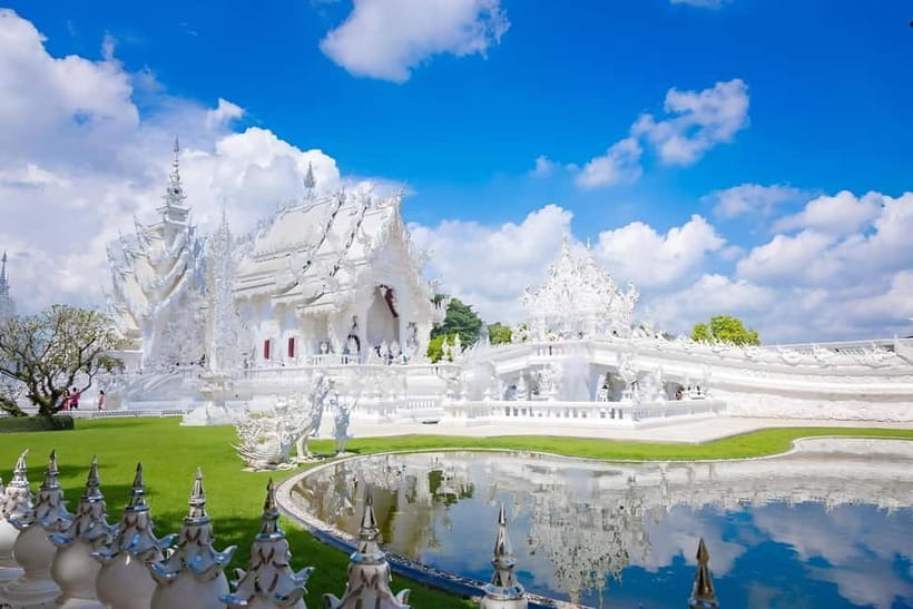Chiang Mai: White Temple, Black House & Blue Temple Day Trip - Wat Rong Suea Ten Blue Temple: a calmer end to the day