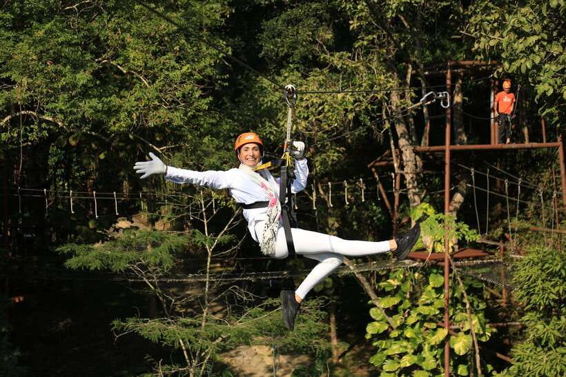 Chiang Mai: Zipline & High Rope Park with Lunch & Transfer - The Tiny Train, Flower Field, and Sheep Farm Stop