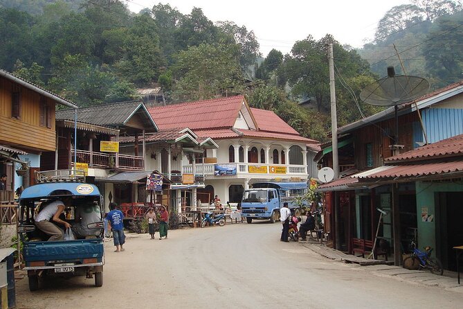 Chiang Rai: 2 Days 1 Night Slow Boat Transfer to Luang Prabang - Visas, Arrival Cards, and Border-Day Paperwork You Can’t Skip