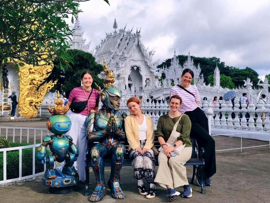 Chiang Rai: 7 Wonders in One Day! (Tickets & Lunch Included) - Wat Rong Khun (White Temple): the 2-hour stop that earns its hype