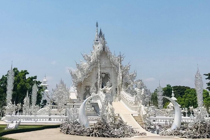 Chiang Rai and White Temple Private All-Inclusive Day-Tour - Hotel pickup and the 7:00 AM start: what the day feels like