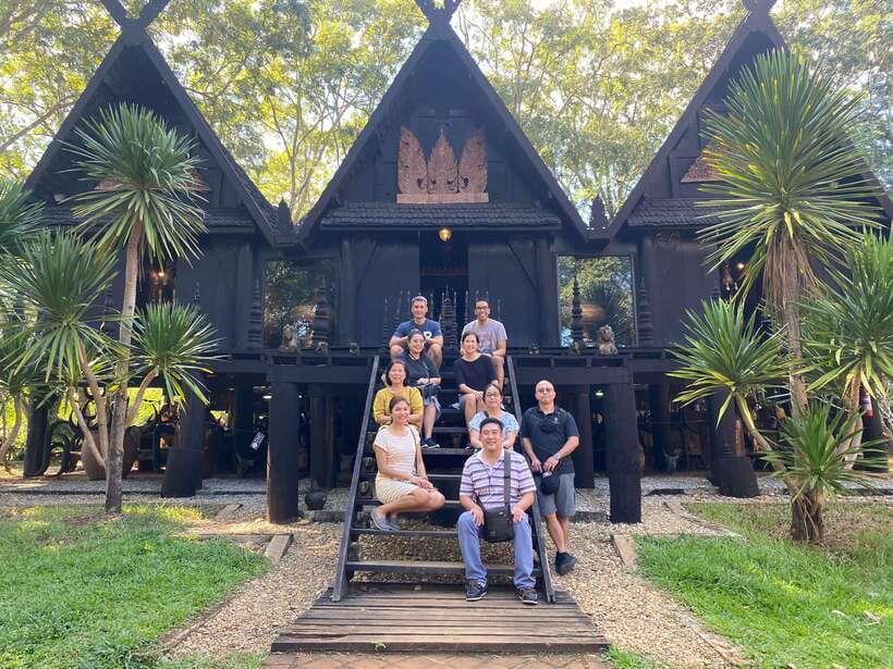 Chiang Rai: City Highlights One-Day Tour with Thai Lunch - Long Neck Karen Village: decide if this is your kind of stop