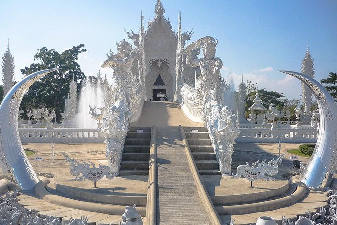Chiang Rai Day Tour from Chiang Mai + The Long Neck Hill Tribe With Boat - Longneck Karen Village: a cultural stop with ethical and timing pressure