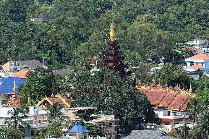 Chiang Rai Day Tour from Chiang Mai + The Long Neck Hill Tribe With Boat - The 7:00 am pickup and the “how long is long?” reality check
