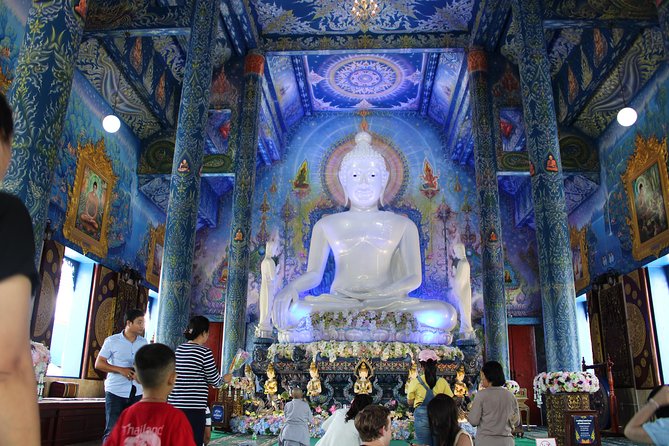 Chiang Rai Day Tour from Chiang Mai: White Temple & More w/ Lunch - Wat Huay Pla Kang: The 69-Meter Guan Yin Moment