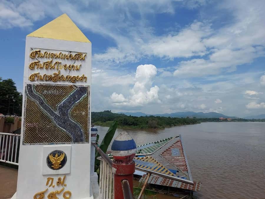 Chiang Rai Discovery:7 Attractions, Tickets & Lunch Included - How the Day Flows: Short Visits, Big Coverage