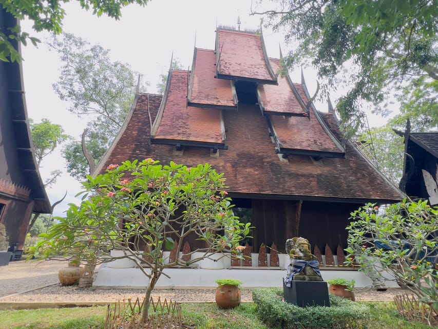Chiang Rai:[ Half Day ] Private Bespoke Sightseeing - Mae Fah Luang Chiang Rai International Airport stop: convenient timing if you’re catching a flight