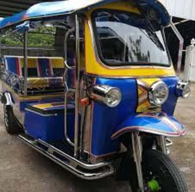 Chiang Rai: Half-Day Tuk-Tuk Temple Tour - Key things to know before you go