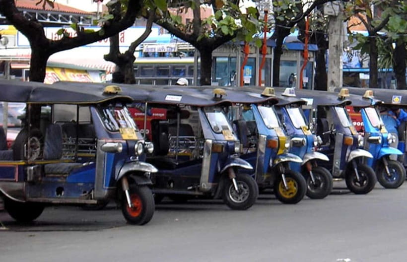 Chiang Rai: Half-Day Tuk-Tuk Temple Tour - Picking Your 4 Temples: match the route to your mood