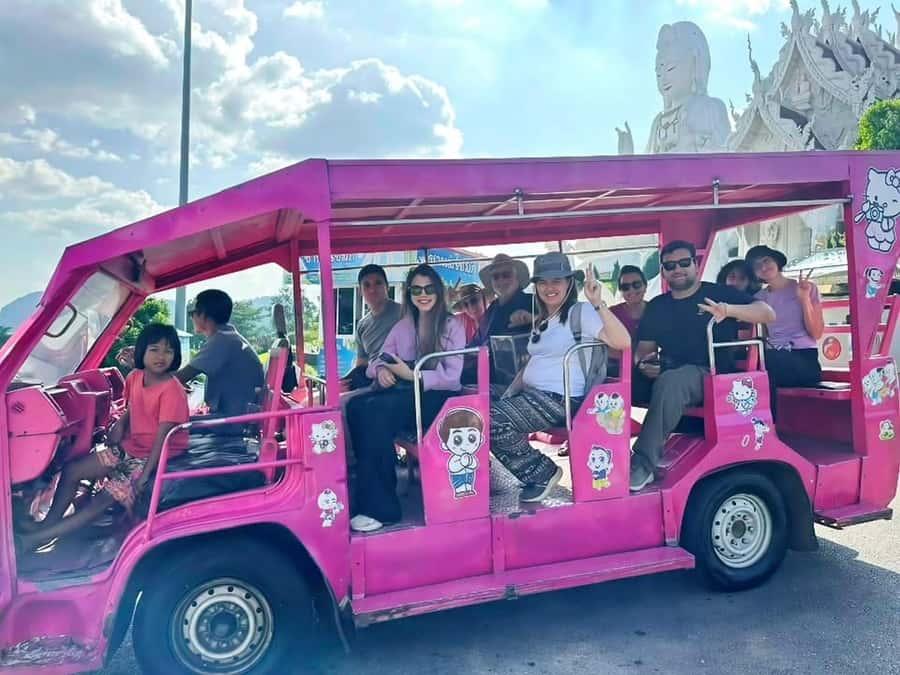 Chiang Rai IG Lalitta Cafe and White, Blue, Red Temples Tour - Wat Rong Khun (White Temple): Why the Details Get You