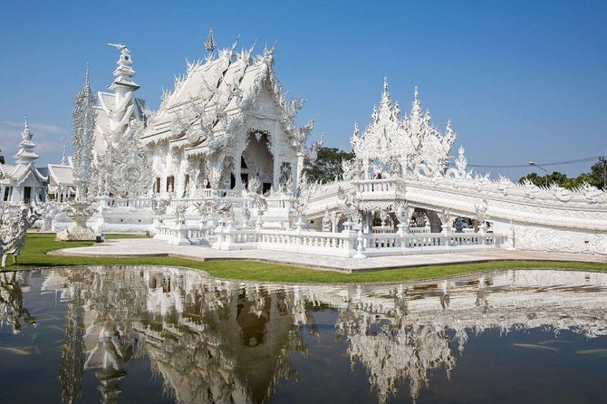 Chiang Rai One Day: Golden Triangle, Laos Border, Long Neck Tribe - Long Neck Karen village: respectful expectations for a brief visit